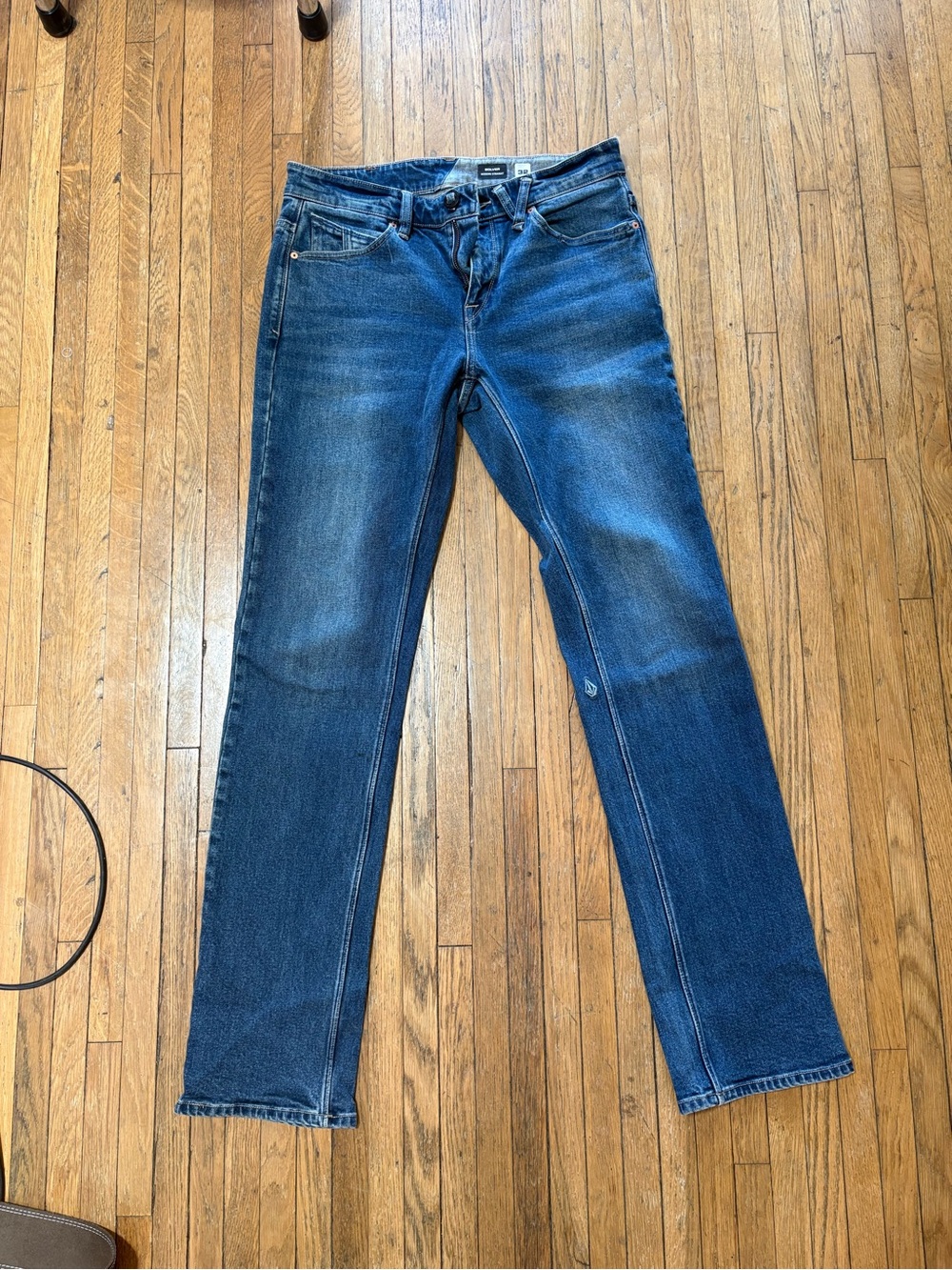 Volcom solver Straight-Leg Jeans in Dark Blue Wash — Classic Fit